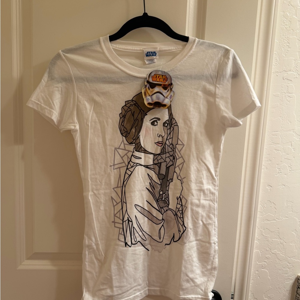 Brand new with tags White Graphic Women’s Tee — Princess Leia - Picture 2 of 4